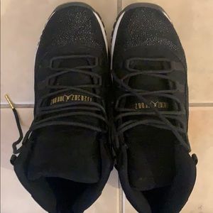 Jordan 11s WOMENS 9